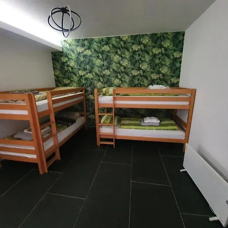 Gostinjska kuća Vila La Repit, Vikendica